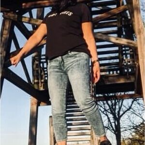 Arizona Jean Company Sky Blue Ankle Jeans